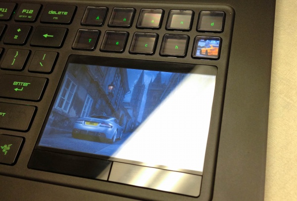 Razer Blade (2012): Đắt liệu c&oacute; "xắt ra miếng"? 6