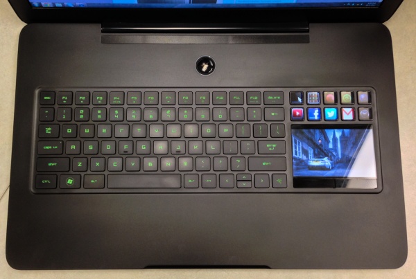 Razer Blade (2012): Đắt liệu c&oacute; "xắt ra miếng"? 5