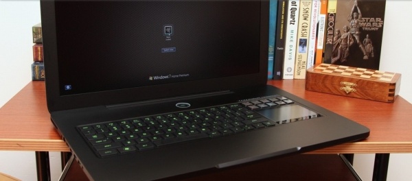 Razer Blade (2012): Đắt liệu c&oacute; "xắt ra miếng"? 9