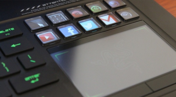 Razer Blade (2012): Đắt liệu c&oacute; "xắt ra miếng"? 7