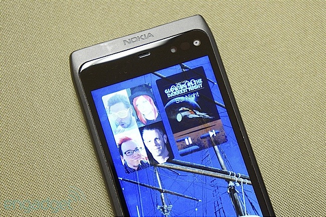 Smartphone chạy Sailfish sẽ ra mắt vào tháng sau 14