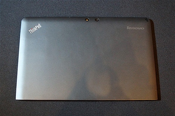 Lenovo giới thiệu ThinkPad Helix: màn hình 11,6 inch, giá khởi điểm 1499 USD 12
