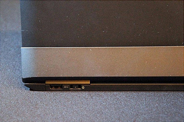 Lenovo giới thiệu ThinkPad Helix: màn hình 11,6 inch, giá khởi điểm 1499 USD 17