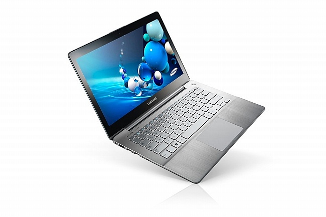 Samsung giới thiệu laptop Series 7 Chronos và Ultrabook Series 7 Ultra 1