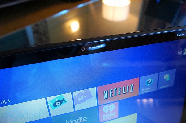 HP công bố 2 laptop mỏng nhẹ mới, 1 model dùng màn hình cảm ứng 8