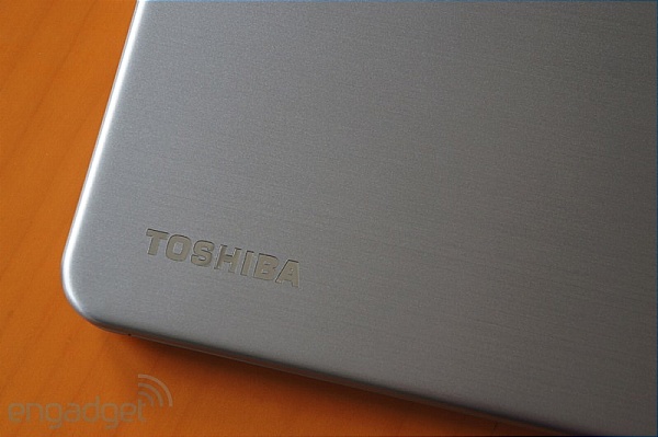 Toshiba giới thiệu KIRAbook: Cấu hình cao, cạnh tranh với MacBook (Cập nhật: Ảnh sản phẩm) 4