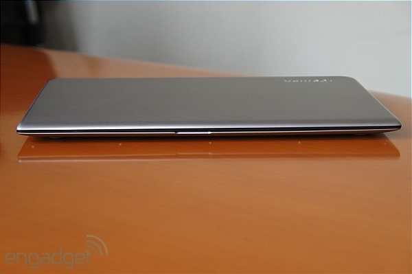 Toshiba giới thiệu KIRAbook: Cấu hình cao, cạnh tranh với MacBook (Cập nhật: Ảnh sản phẩm) 18