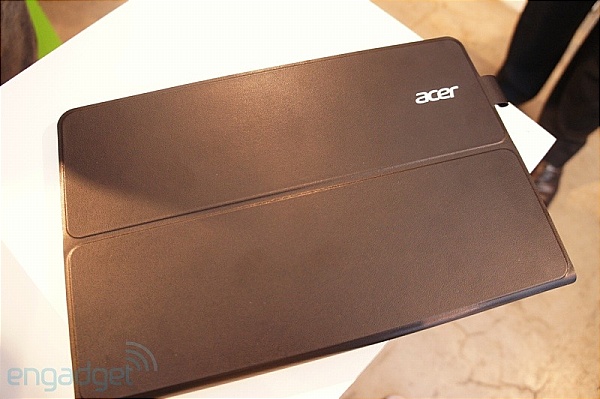 Acer ra mắt ultrabook lai Aspire P3 4