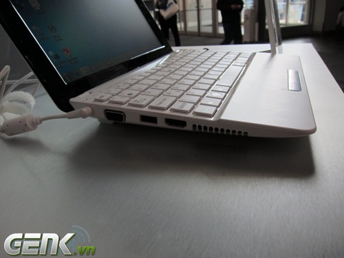 CeBIT: ASUS giới thiệu laptop chơi game G74SX cùng hai netbook Eee PC