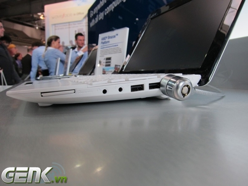 CeBIT: ASUS giới thiệu laptop chơi game G74SX cùng hai netbook Eee PC