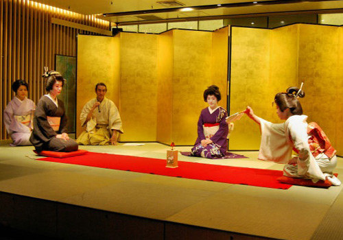 mot-cai-nhin-toan-dien-ve-geisha