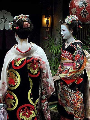 mot-cai-nhin-toan-dien-ve-geisha