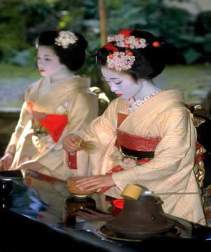mot-cai-nhin-toan-dien-ve-geisha