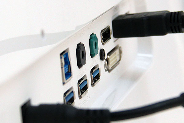 LG vừa ra mắt màn hình rộng LCD 21:9 đầu tiên trên thế giới 3 LG vừa ra mắt màn hình rộng LCD 21:9 đầu tiên trên thế giới 3