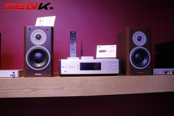 HifiClub khai trương c&ugrave;ng l&uacute;c 2 showroom tại TP. HCM 8