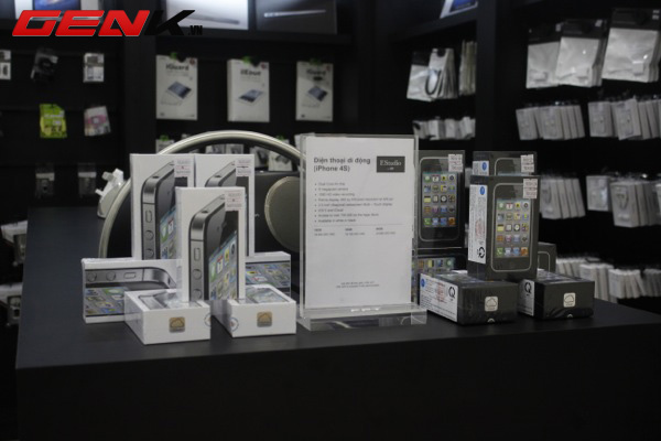 FPT mở cửa h&agrave;ng F.Studio tại Vincom Center A 11