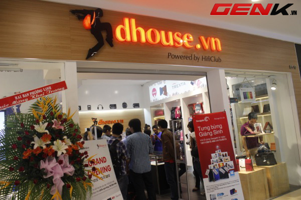 HifiClub khai trương c&ugrave;ng l&uacute;c 2 showroom tại TP. HCM 2