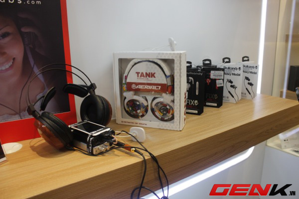 HifiClub khai trương c&ugrave;ng l&uacute;c 2 showroom tại TP. HCM 18