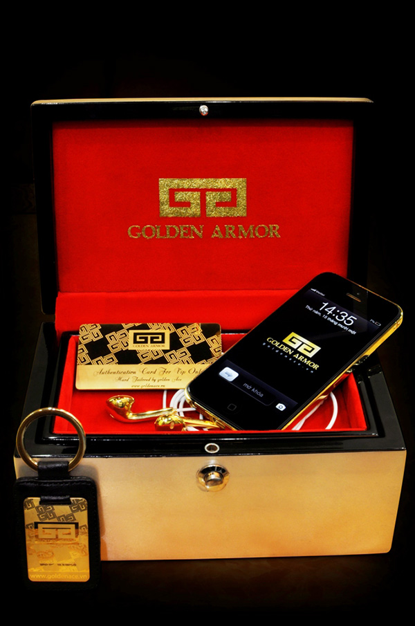 Golden Ace giới thiệu bộ vỏ bằng vàng cho iPhone 5 15