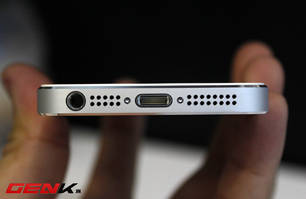 Đập hộp iPhone 5 chính hãng: Máy đẹp, giá tốt 29