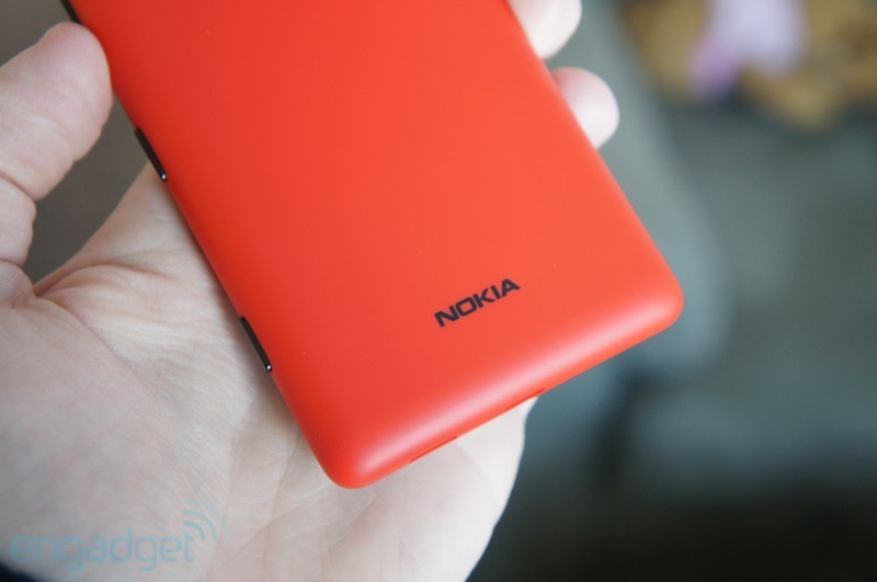 Nokia Lumia 820 AT&T: Có gì khác biệt? 2