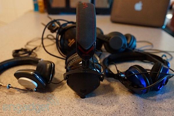 Tai nghe &acirc;m thanh nổi cải tiến M-100: &ldquo;Vũ kh&iacute; b&iacute; mật&rdquo; của V-Moda? 6