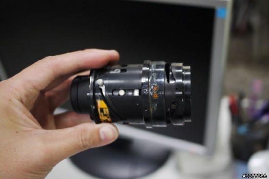 Nikon "đun sôi" ống kính để sửa chữa 5