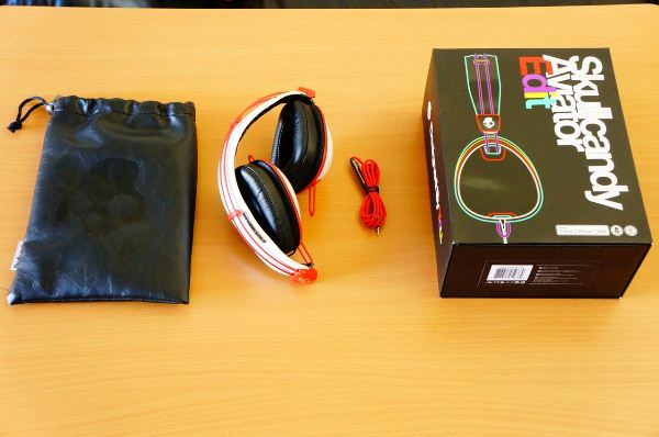 Skullcandy Aviator Edit: Tự thiết kế tai nghe "kh&ocirc;ng đụng h&agrave;ng" 1