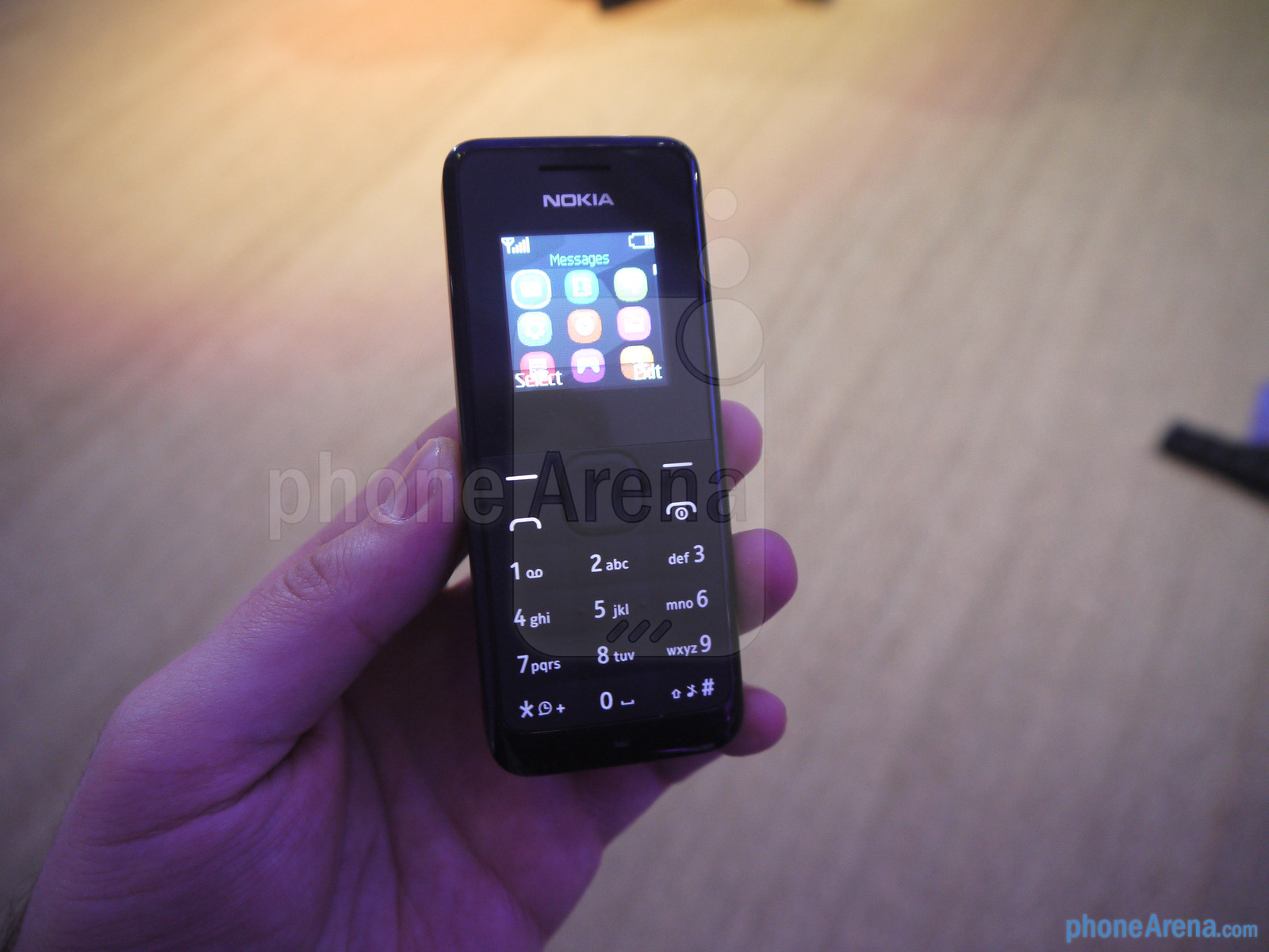 Nokia 105: Kẻ kế tục 1280 "nồi đồng cối đá" 5