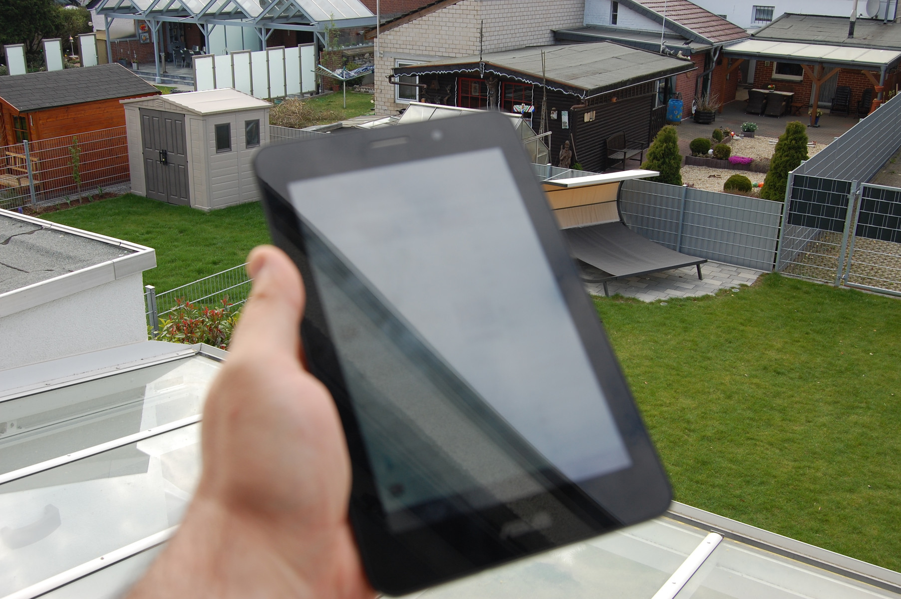 Asus Fonepad: Smartphone với màn hình lớn 7 inch 8