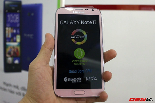 Cận cảnh Samsung Galaxy Note II hồng chính hãng 2