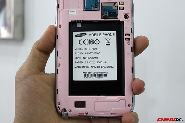 Cận cảnh Samsung Galaxy Note II hồng chính hãng 22