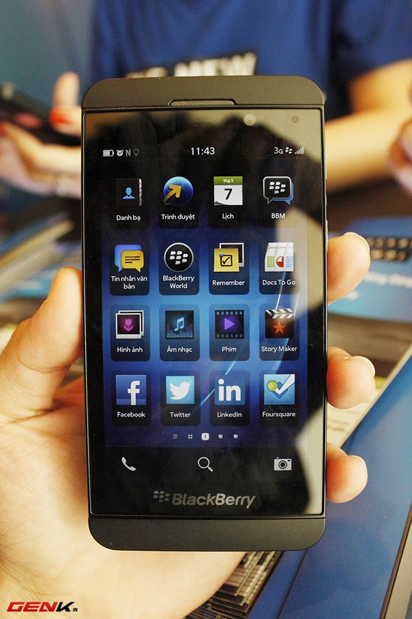 BlackBerry Z10 chính thức ra mắt tại Việt Nam, giá 15,5 triệu đồng 4