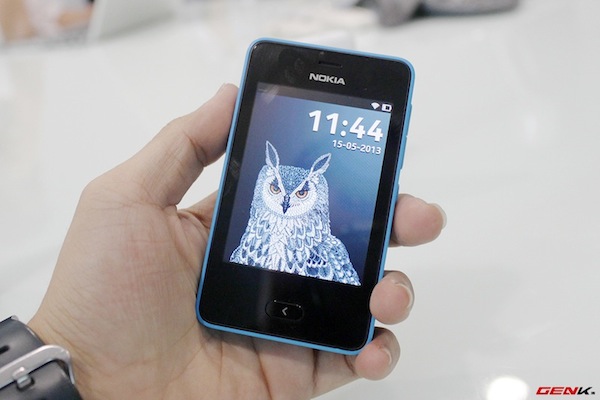 Cận cảnh Asha 501, smartphone giá rẻ mới của Nokia 6