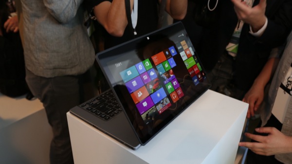 Acer giới thiệu Aspire R7, laptop "dị" nhất từ trước đến nay 6