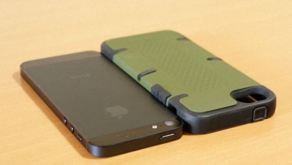 WorkMate: Case iPhone 5 "hai mảnh" từ Cygnett  5