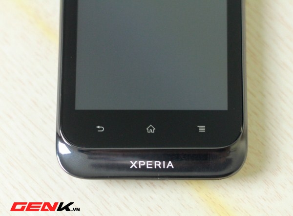 xperia-tipo-dual-smartphone-tam-trung-cua-sony-ve-vn-gia-47-trieu-dong
