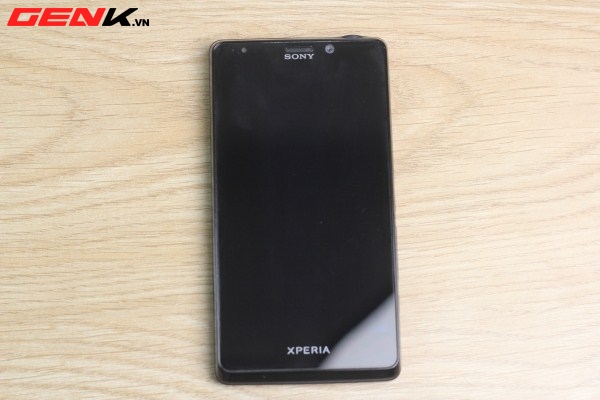 Smartphone &ldquo;khủng&rdquo; Xperia T bất ngờ xuất hiện tại VN 1