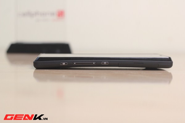 Smartphone &ldquo;khủng&rdquo; Xperia T bất ngờ xuất hiện tại VN 14