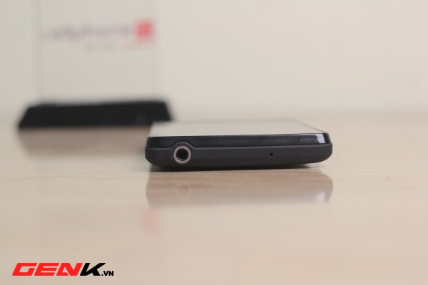 Smartphone &ldquo;khủng&rdquo; Xperia T bất ngờ xuất hiện tại VN 15