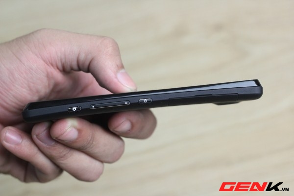 Smartphone &ldquo;khủng&rdquo; Xperia T bất ngờ xuất hiện tại VN 7