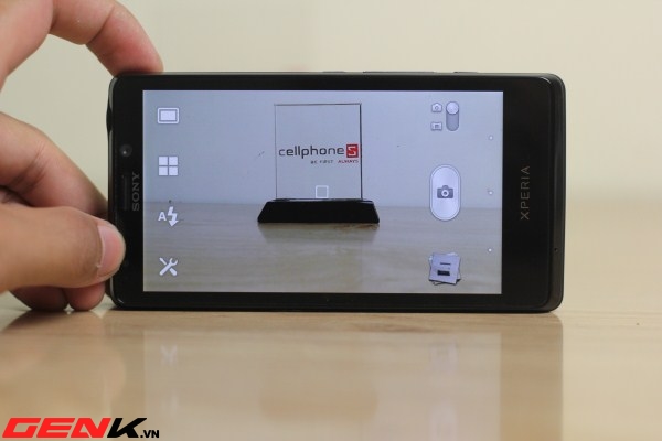 Smartphone &ldquo;khủng&rdquo; Xperia T bất ngờ xuất hiện tại VN 5