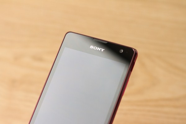 can-canh-sony-experia-tx-mau-hong-tai-vn