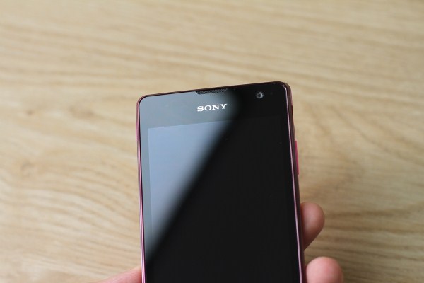 can-canh-sony-experia-tx-mau-hong-tai-vn