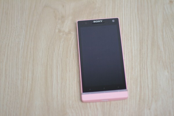 ngam-xperia-sl-mau-hong-va-xam-tai-vn