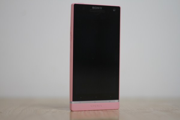 ngam-xperia-sl-mau-hong-va-xam-tai-vn