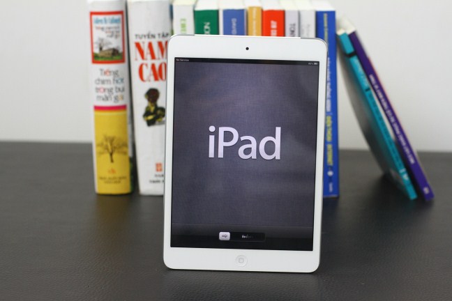 Đập hộp iPad mini 4G tại H&agrave; Nội, gi&aacute; 14,5 triệu đồng 1