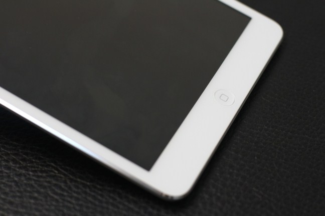 Đập hộp iPad mini 4G tại H&agrave; Nội, gi&aacute; 14,5 triệu đồng 2
