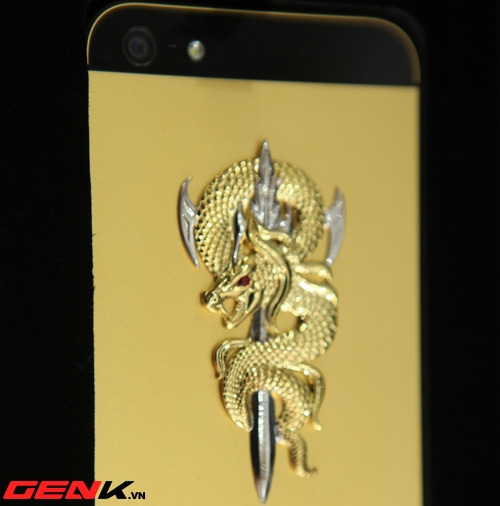 Cận cảnh iPhone 5 phiên bản “rắn hổ chúa” tại Việt Nam 6