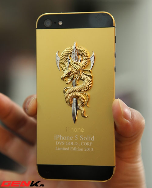 Cận cảnh iPhone 5 phiên bản “rắn hổ chúa” tại Việt Nam 15